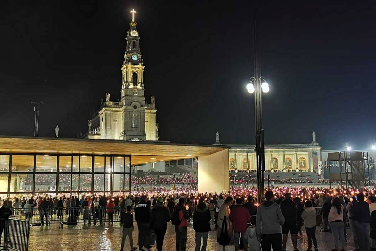 pielgrzymka do fatimy - pielgrzymkitarnow.pl.jpg